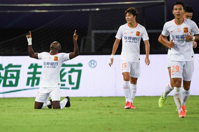 西甲综合：姆巴佩、维尼修斯建功 皇马击败阿拉维斯